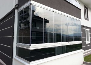 Cam Balkon